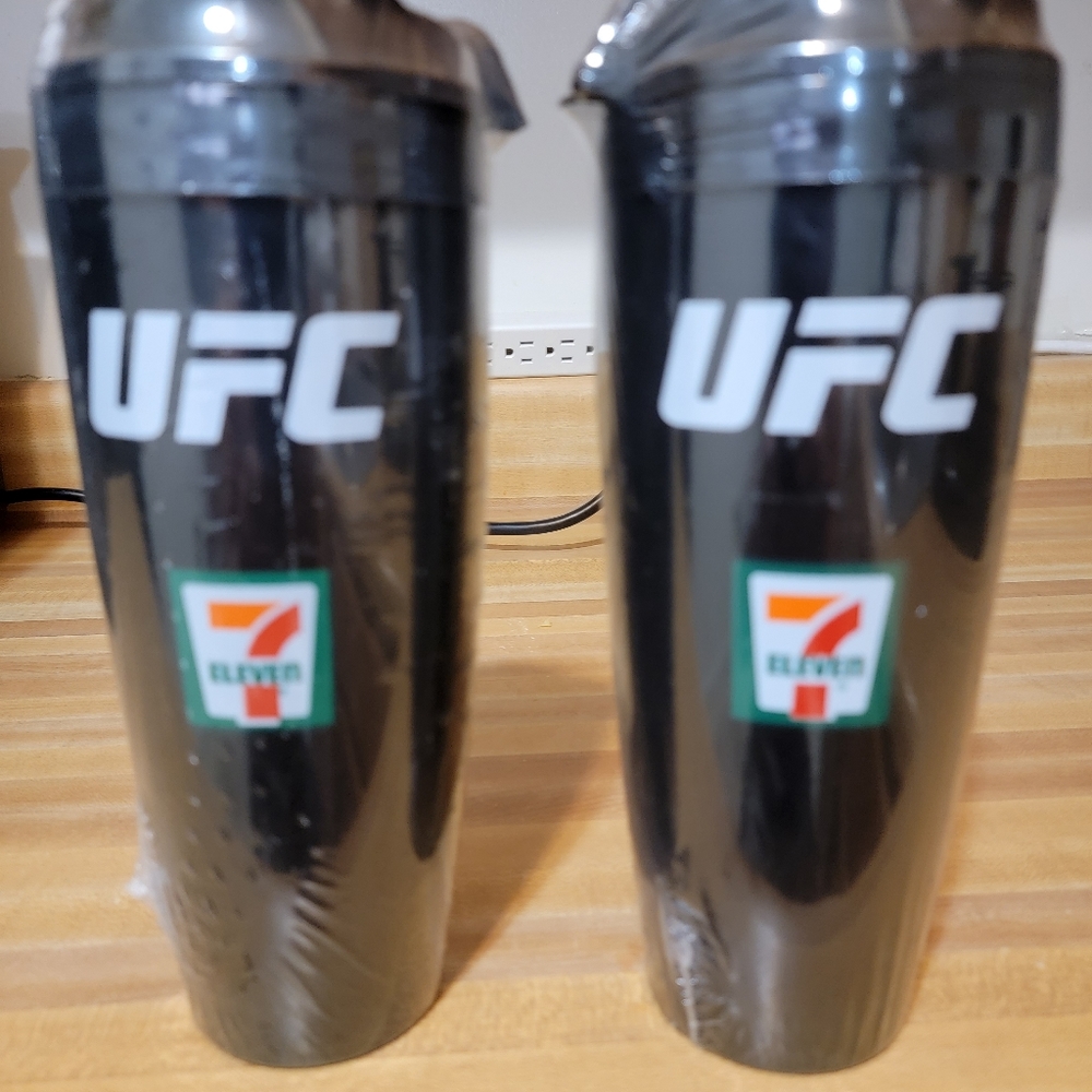 VINTAGE 7-11 UFC THERMOS 2